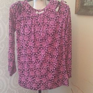 Michael Kors cold shoulder shirt size small